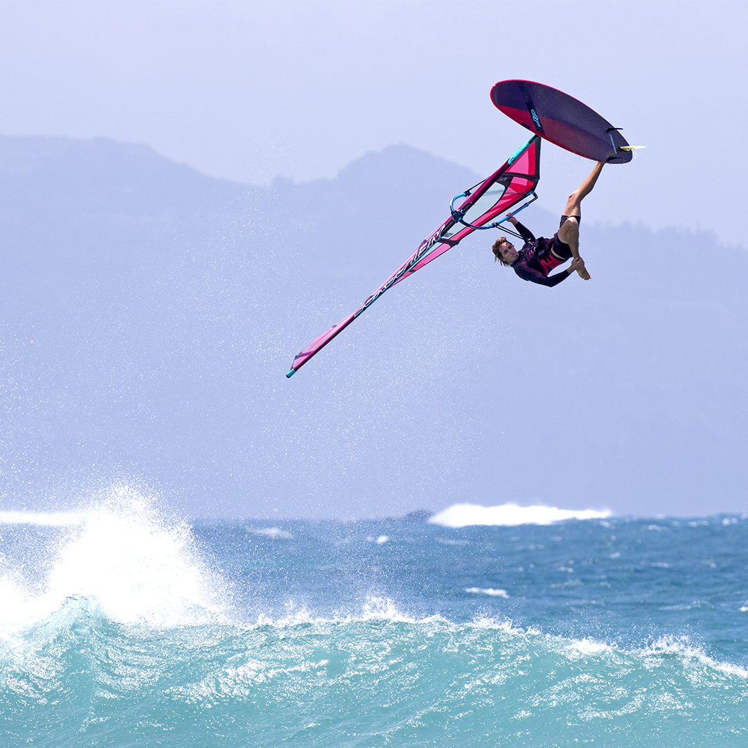 combat hd windsurfign karlin 2020 obrazek skok do nebe